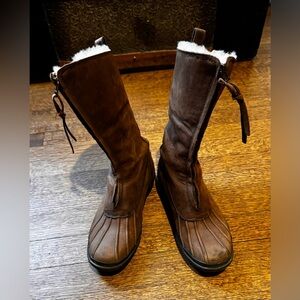 Ugg Arquette waterproof boots size 7